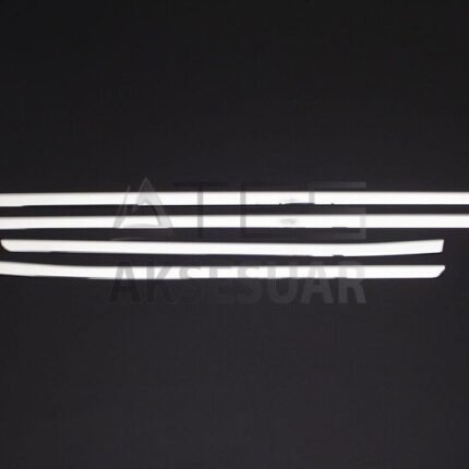 Dacia Duster Krom Cam Çıtası 4 Parça 2018 ve Sonrası